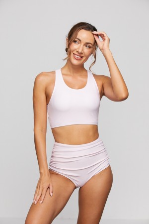 Rosafarbenes Bikini-Set mit breiten Trägern und hoher Taille