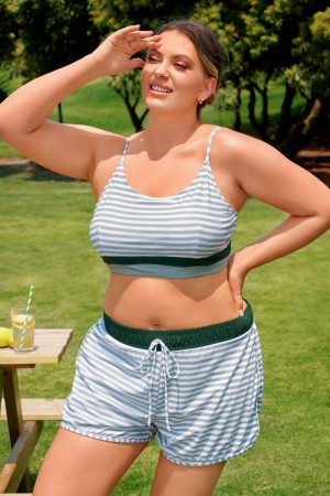 Gestreiftes Plus-Size Bikini-Top mit verstellbaren Trägern und charmantem Design – Boyshorts-Set