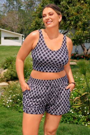 Schwarz kariertes Plus-Size Bikini-Set mit breiten Trägern und sportlichem Stil – Top und Boyshorts