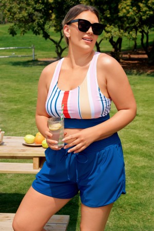Bunt gestreiftes Plus-Size Bikini-Top mit Reißverschluss und stilvollem Design – Boyshorts-Set